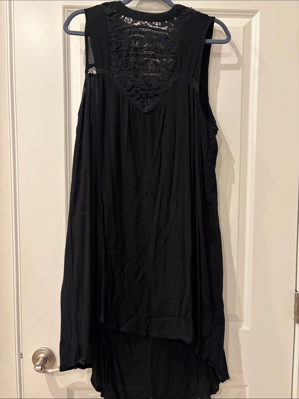 Lagaci Black High-Low Sleeveless Dress with Lace Back